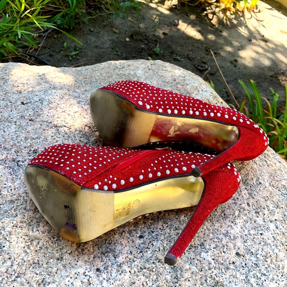 Size 10 Cape Robbin Platform Booties - Picture 8 of 9